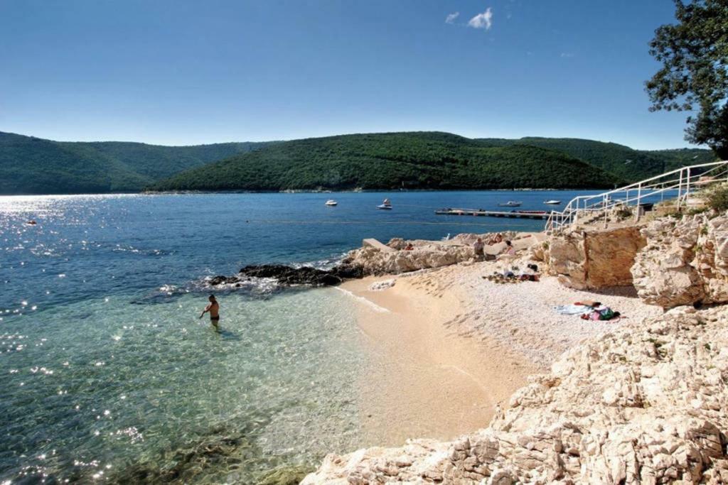 Luxury 1 Bedroom Apartment In Rabac Extérieur photo
